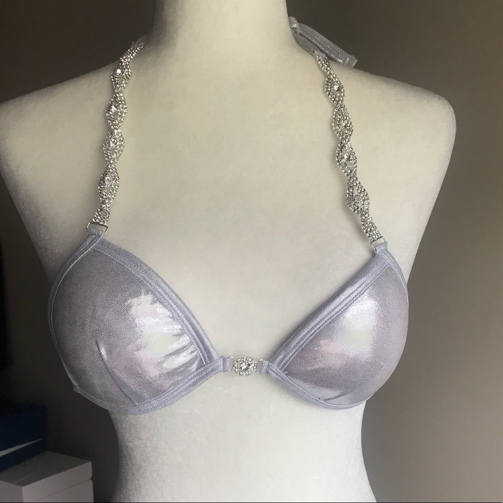 New Silver figure suit